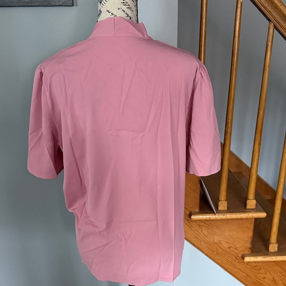 Elegant Pink Women's Top - Picture 4 of 6